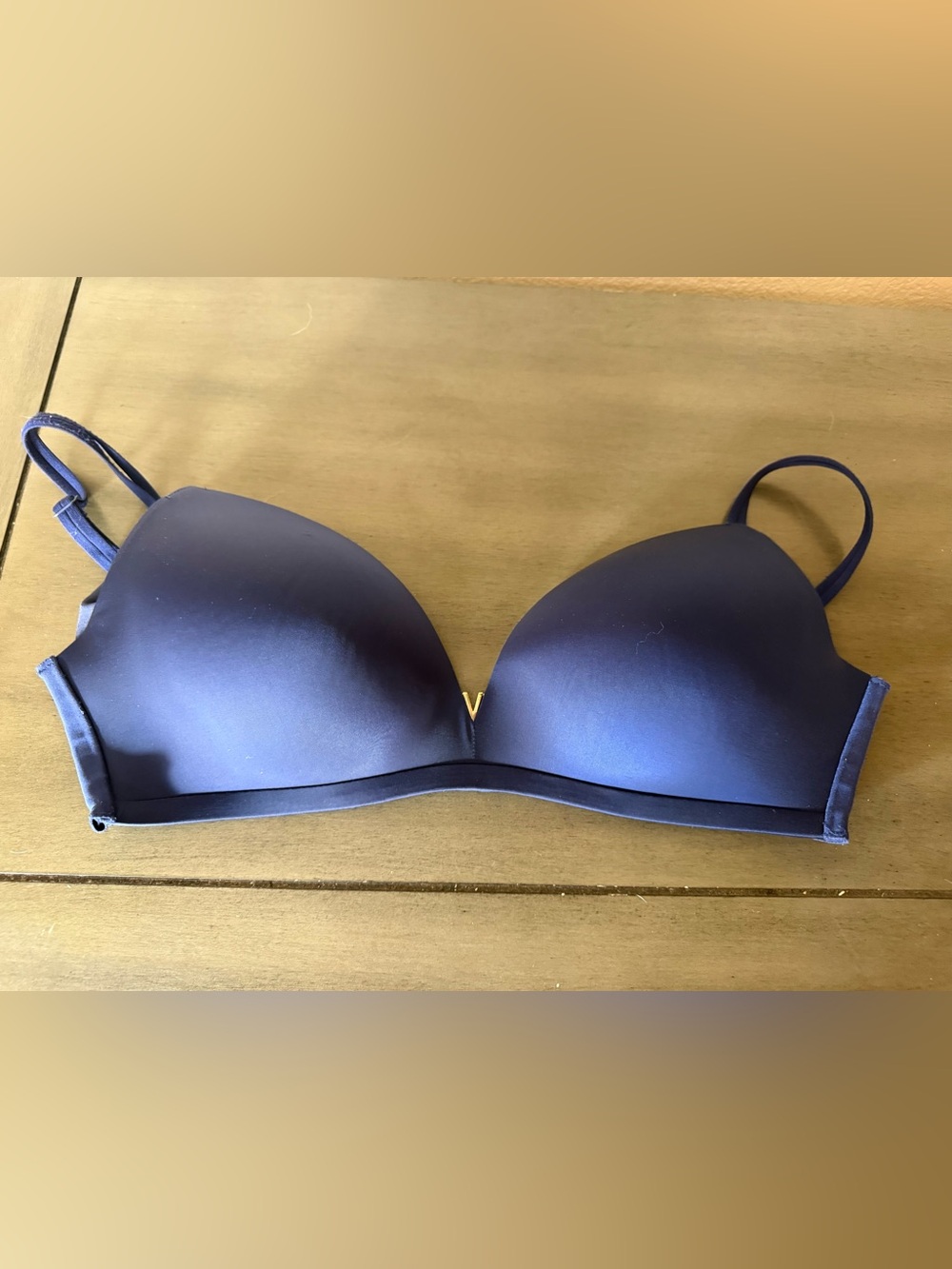 Victoria’s Secret 34DD Navy Wireless Padded Bra Smooth Everyday